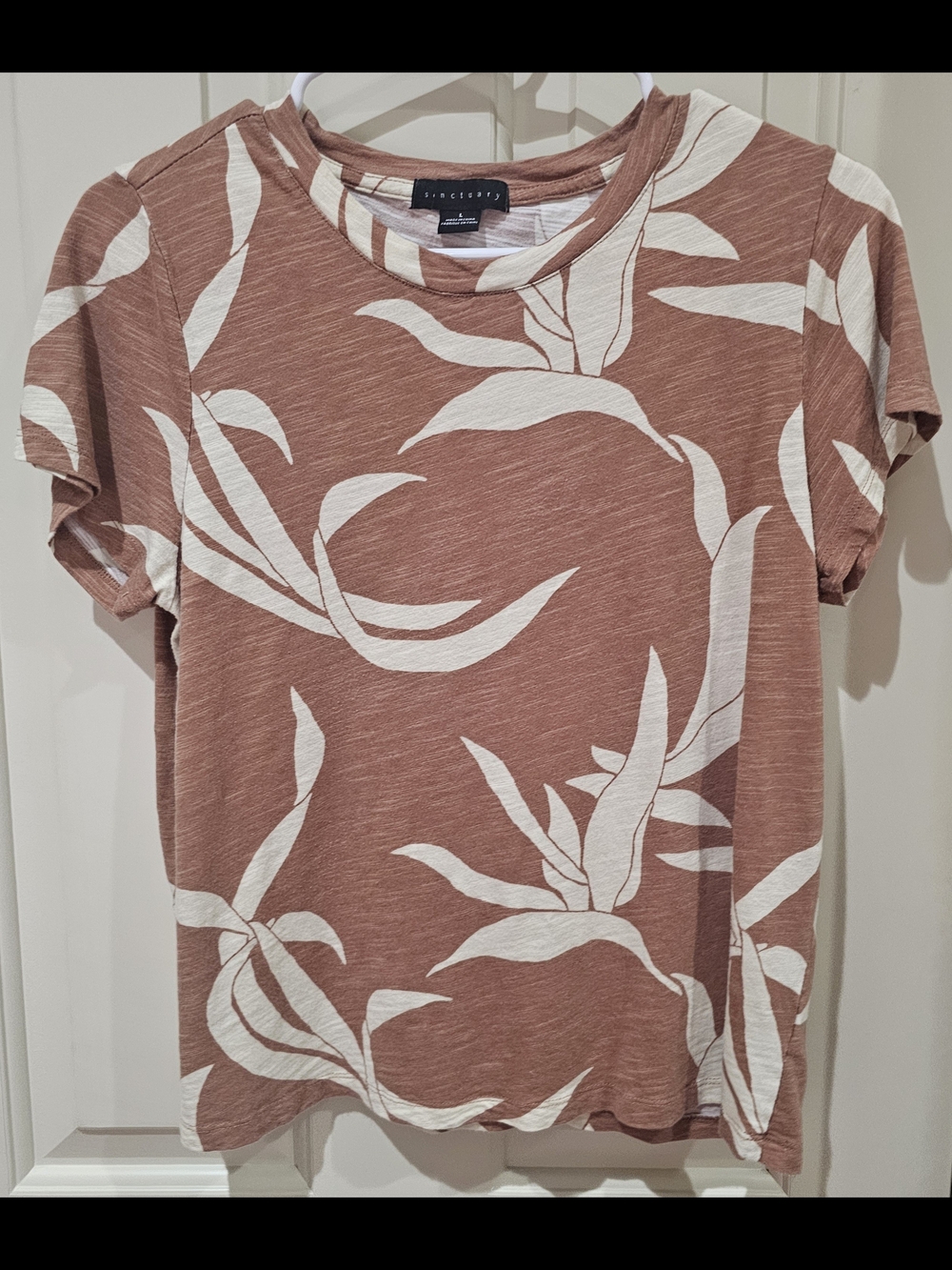 Sanctuary  Tee Women Size Large